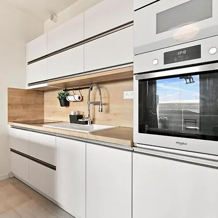 Apartmán Stylish By Stadium With Balcony Bratislava